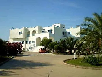 Ampelia Beach 3*