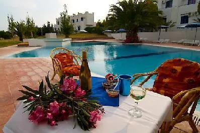 Ampelia Beach