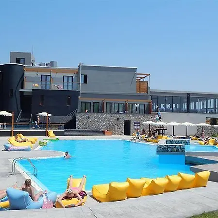 Ampelia Beach 3*