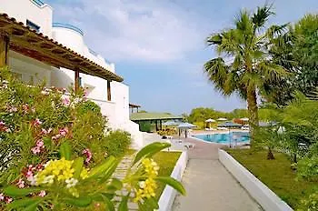 Hotel Ampelia Beach 3*